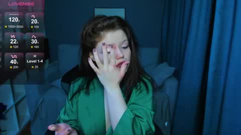 Dari the it woman online show from February 24, 11:09 pm