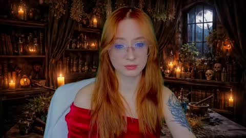 Lola online show from April 4, 2:10 am