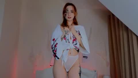 Lola online show from October 25, 2:19 am