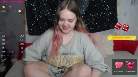 Snapshot of darling_tony18 chatting on January 30, 4:55 pm darling_tony18 online show from January 30, 4:55 pm