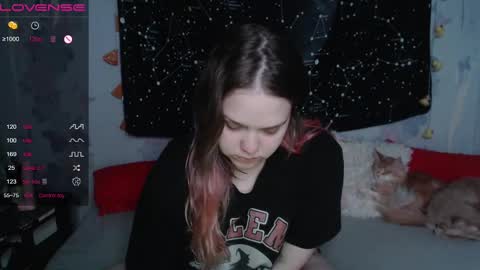 Snapshot of darling_tony18 chatting on February 11, 4:35 pm darling_tony18 online show from February 11, 4:35 pm