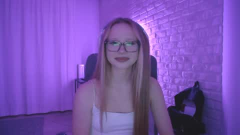 Amanda online show from May 16, 8:08 pm