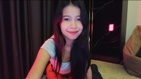 deedeedoll online show from March 1, 1:38 am