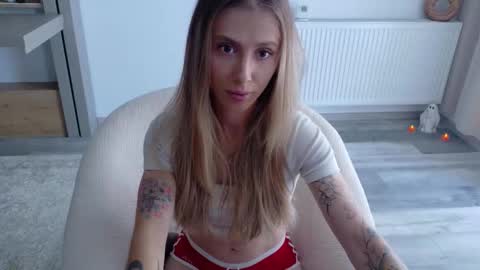 Di online show from October 31, 11:25 am