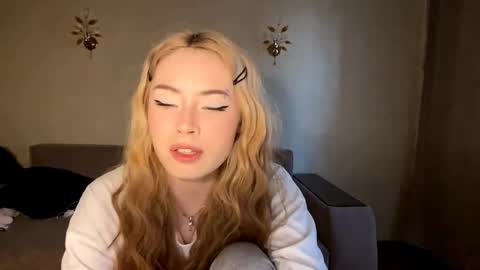 Mina online show from April 21, 12:23 pm