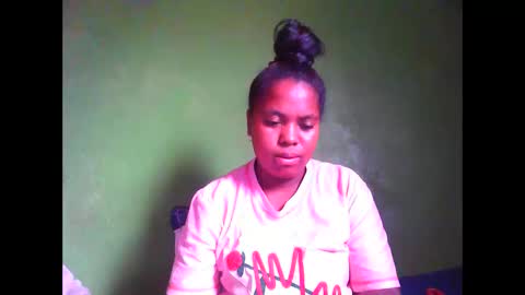 deliah712909 online show from January 12, 5:23 am