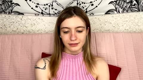 Sia online show from March 22, 1:17 pm