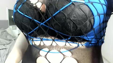 Evelyn online show from April 12, 7:55 am