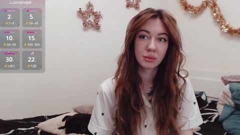 Snapshot of demiamour chatting on December 29, 10:45 am Demi. not your babybabebb and other shit online show from December 29, 10:45 am