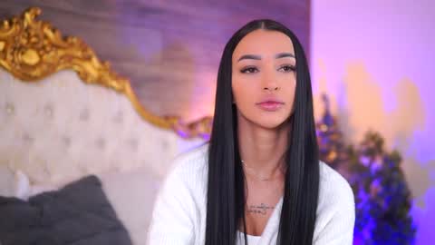 denisedevilles online show from January 15, 8:30 am