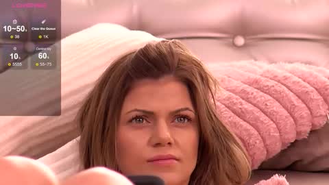 Mia online show from March 11, 6:50 am