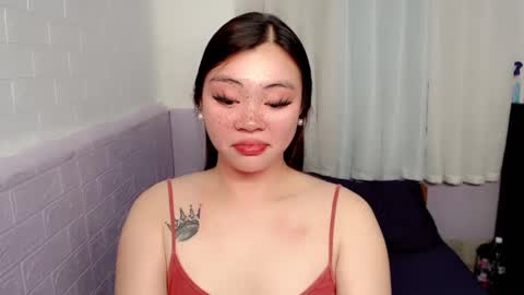 Snapshot of destinyroxie chatting on February 16, 2:43 pm ROXIE  online show from February 16, 2:43 pm
