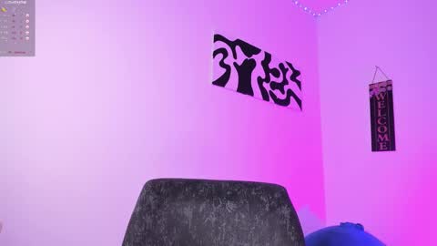 desty_y online show from November 9, 5:36 am