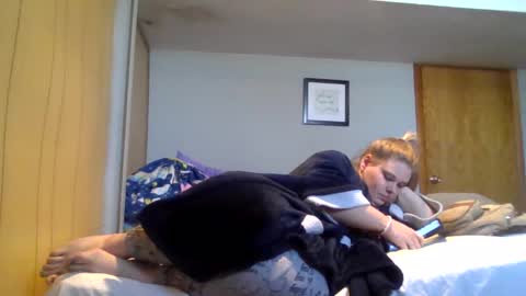 devykitten online show from February 14, 3:47 pm