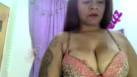 diamondd_gold online show from June 17, 12:28 pm