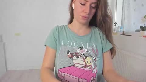 diamondkay_ online show from February 12, 9:22 am