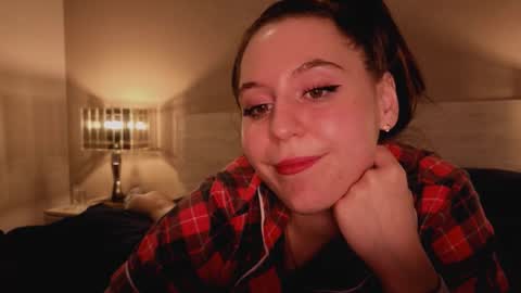 Snapshot of diana_floweri chatting on October 22, 11:04 am Diana online show from October 22, 11:04 am