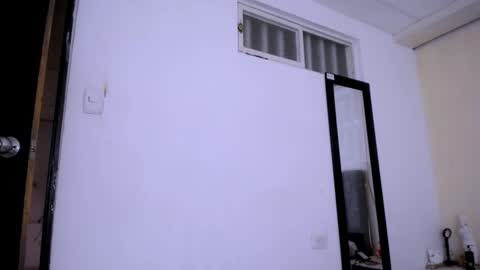 DINA online show from February 25, 7:23 pm