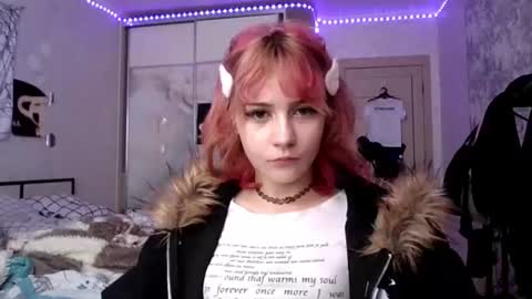 DinaDollins online show from June 24, 10:58 am