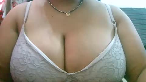 Snapshot of dipa2345 chatting on September 24, 11:20 am dipa2345 online show from September 24, 11:20 am