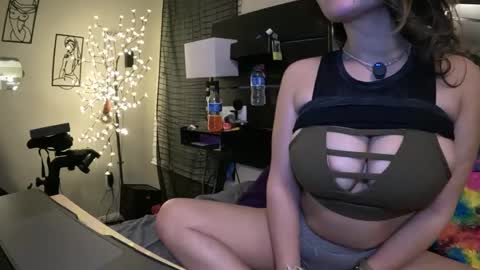 Daisy Love online show from February 20, 6:39 am