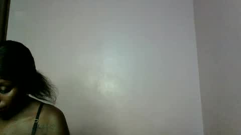 Snapshot of disah_002 chatting on February 28, 8:20 am disah_002 online show from February 28, 8:20 am