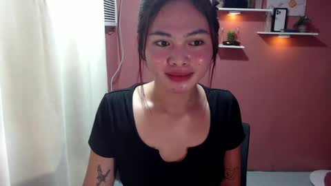 distractible_elloise18 online show from March 29, 6:29 pm