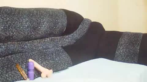 divineassgoddess online show from April 17, 3:08 am