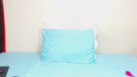 divinebooty93 online show from November 18, 12:06 pm