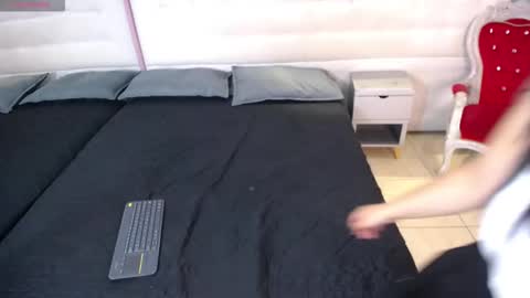 Snapshot of divinelust_ chatting on October 14, 2:08 pm DivineLust  online show from October 14, 2:08 pm