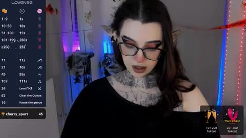 dixipixi_ online show from November 1, 5:44 am