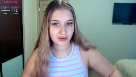 Alice online show from April 4, 9:30 am