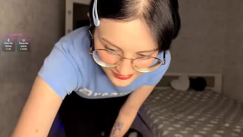 Annie PVT IS OPEN online show from November 5, 9:09 pm