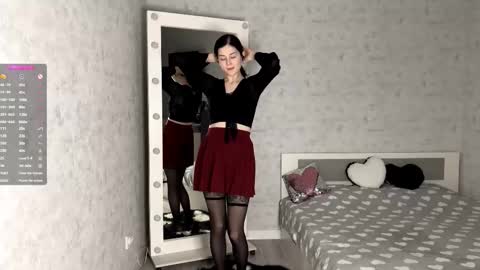 Annie PVT IS OPEN online show from November 15, 9:16 pm