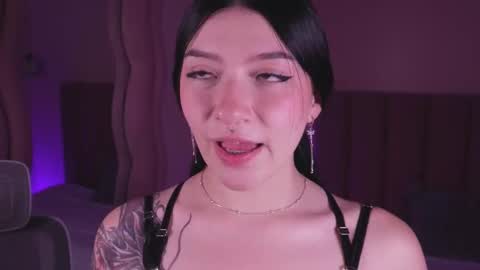 Dolcexx online show from December 17, 8:02 pm