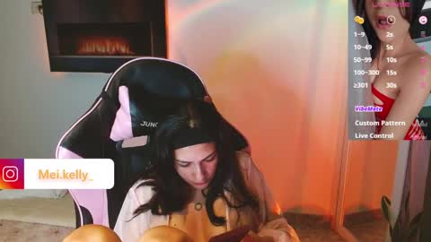 dollykelly_ online show from March 26, 3:19 am