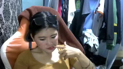 Dolores online show from November 16, 2:50 pm