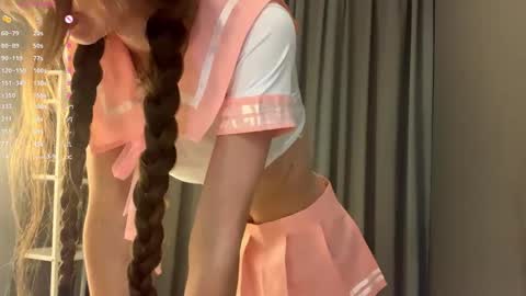 Kira online show from April 8, 9:39 pm