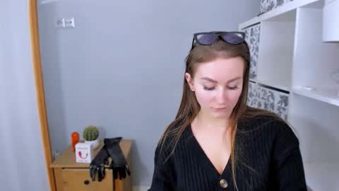 DonnaSensual online show from November 28, 6:44 pm