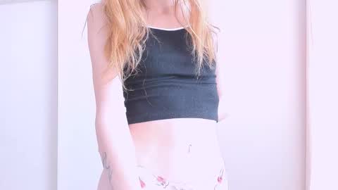 Sam online show from November 1, 8:40 am