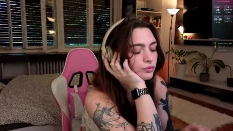Alice online show from June 8, 4:57 am