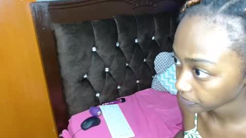 Dreameyes online show from February 20, 6:26 am