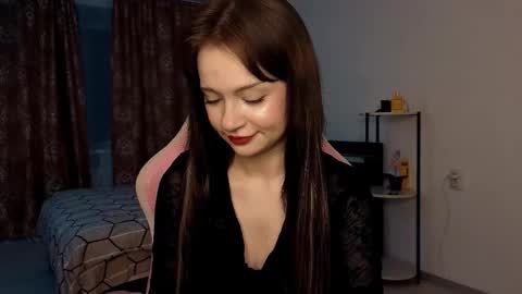 Snapshot of dreamsnoir chatting on September 29, 6:24 pm Mila online show from September 29, 6:24 pm