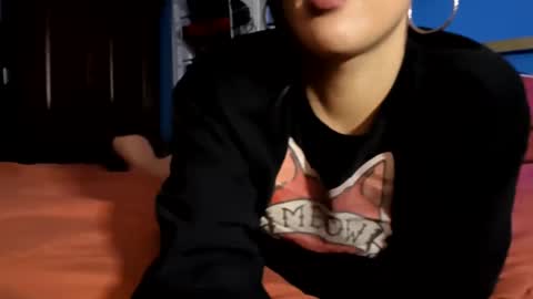 drippinglilygagwell online show from February 19, 6:46 am