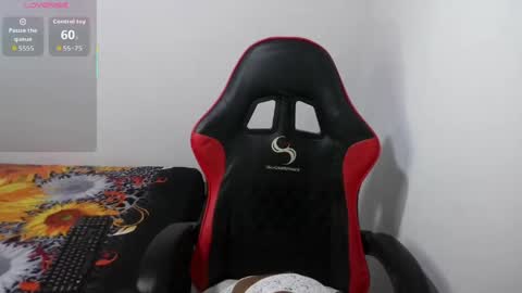 dulce_camx online show from April 19, 4:12 am