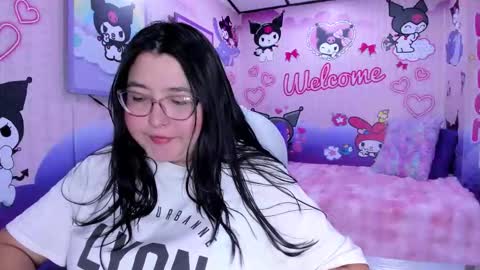 Dulce  online show from December 17, 11:58 am