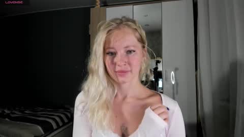 fansly - yourbestbaby online show from March 5, 4:13 am