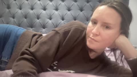 Nadia Ferreira  online show from January 12, 8:36 pm