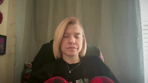 americnbarbie online show from February 16, 4:07 pm