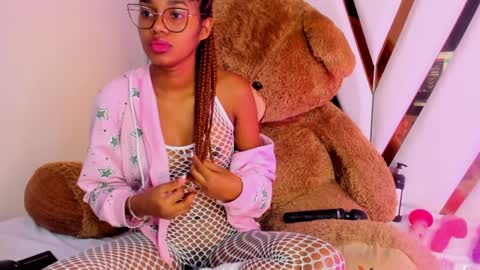 Luci  online show from December 28, 2:01 am